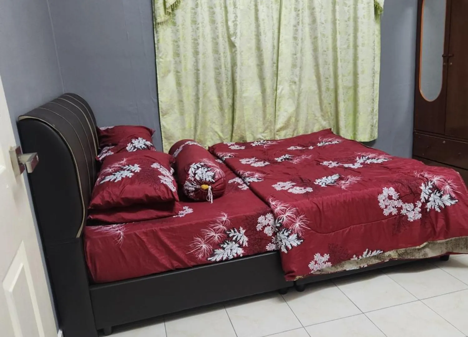 Homestay Hassani Kepala Batas  Hébergement de vacances